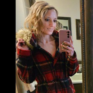 Meet your Posher, Bobbi